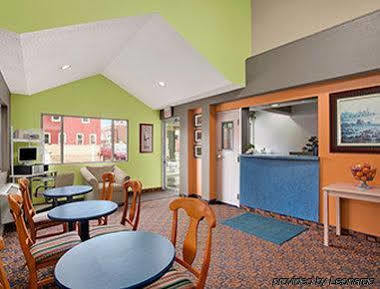 Super 8 By Wyndham Belleville St. Louis Area Exteriér fotografie
